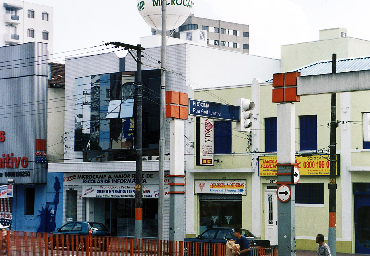 EDIFÍCIO DIVA VINCENZI